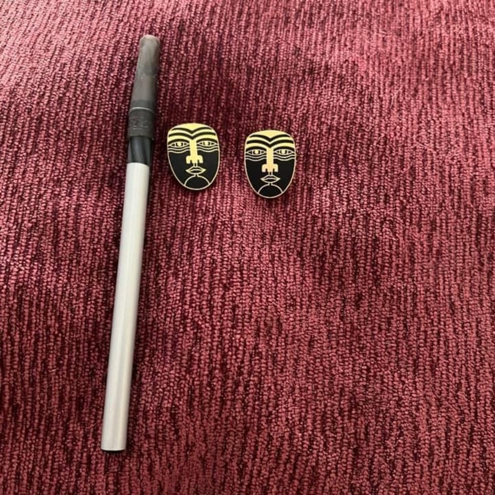 Laurel Burch Artistic Face Design Earrings - Picture 2 of 7